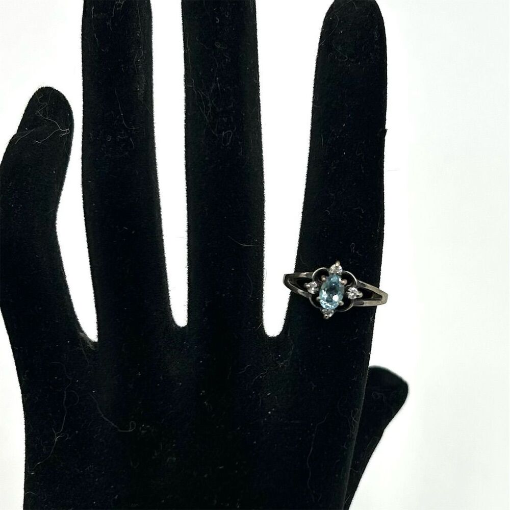 Vintage Aquamarine Ring with Clear Gem Accents Stering Silver Size 5.5